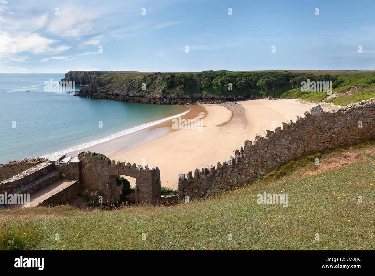 Barafundle Bay, secluded beach along Pembrokeshire Coast National Park ...
