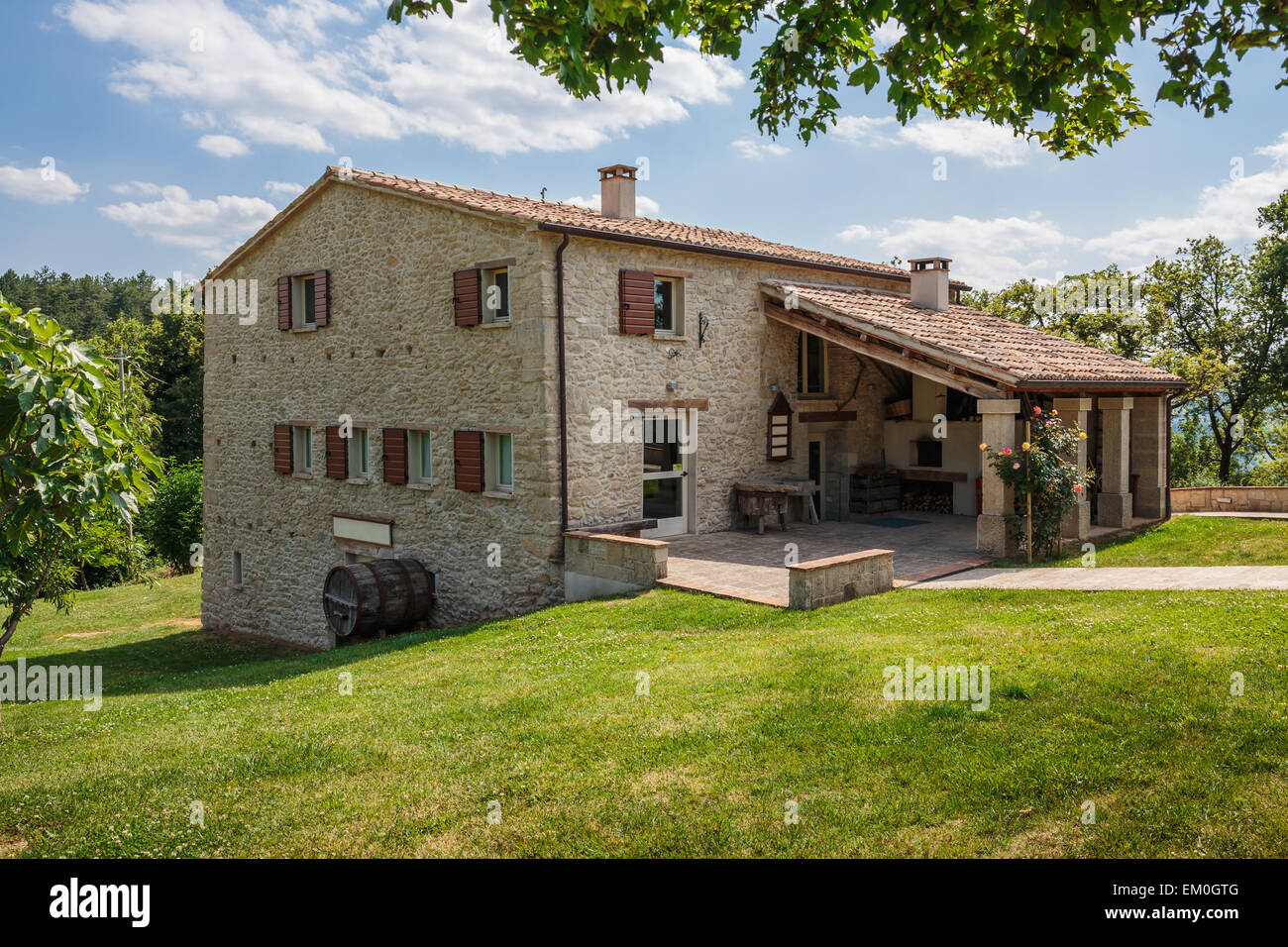 Old typical Tuscan farmhouse in Italy Stock Photo