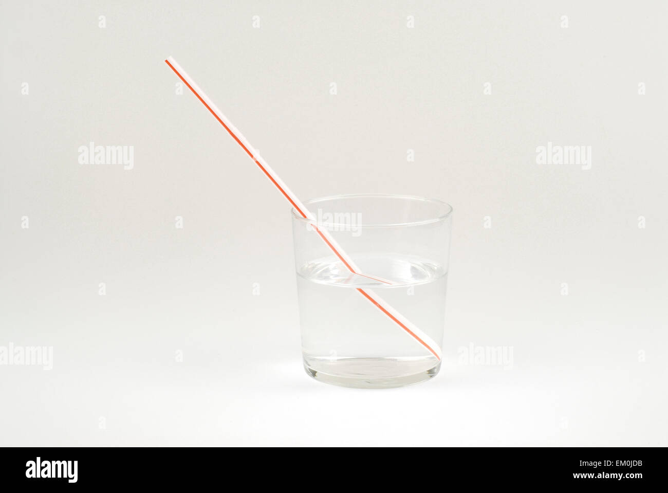 Refraction glass hi-res stock photography and images - Alamy