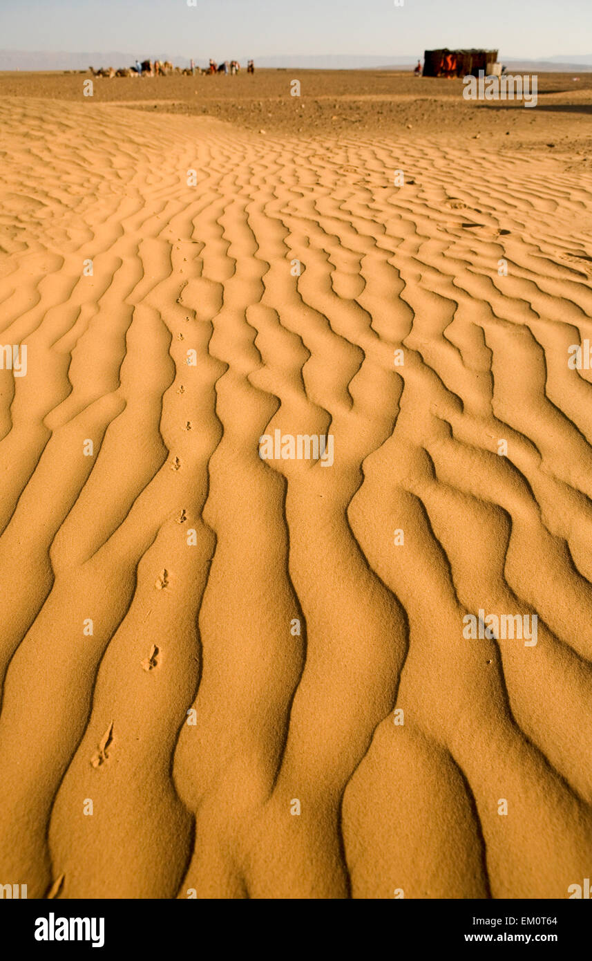 Sahara desert doors area scene, Zagora, Morocco Stock Photo - Alamy