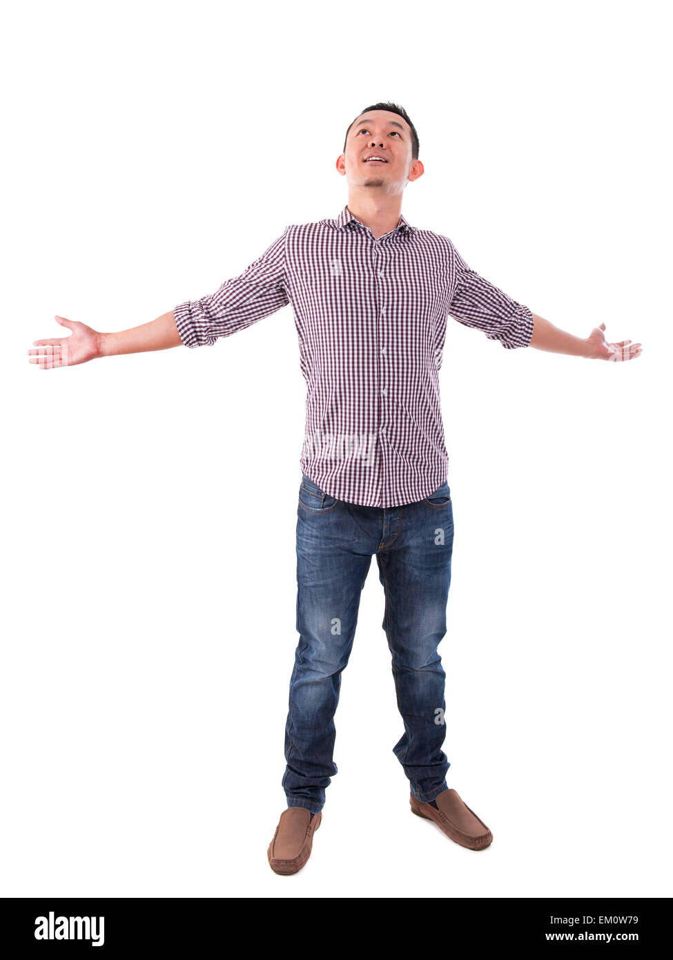 человек с поднятыми руками вверх. мужчина с поднятой рукой. человек сзади с поднятой рукой. девушка с поднятыми руками в полный рост. парень поднял руки вверх.