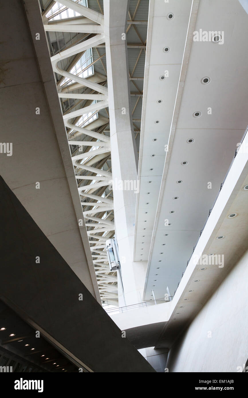 Modern architectural detail hi-res stock photography and images - Alamy