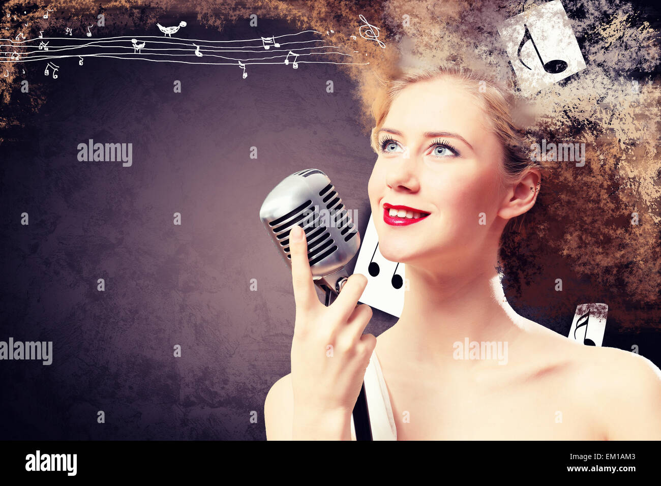 Image Of Female Singer Stock Photo Alamy image-of-female-singer-stock-photo-alamy