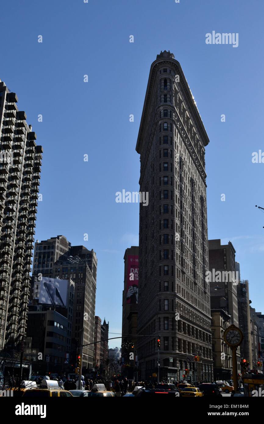 Flatiron Building Located By Madison Square Park Finished In 1902 Stock Photo Alamy