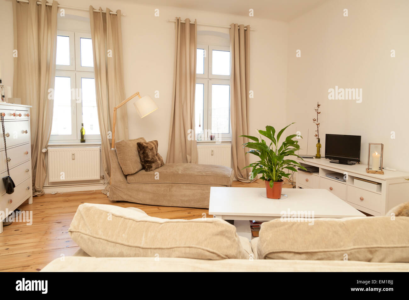 living room with sofa and table Stock Photo Alamy