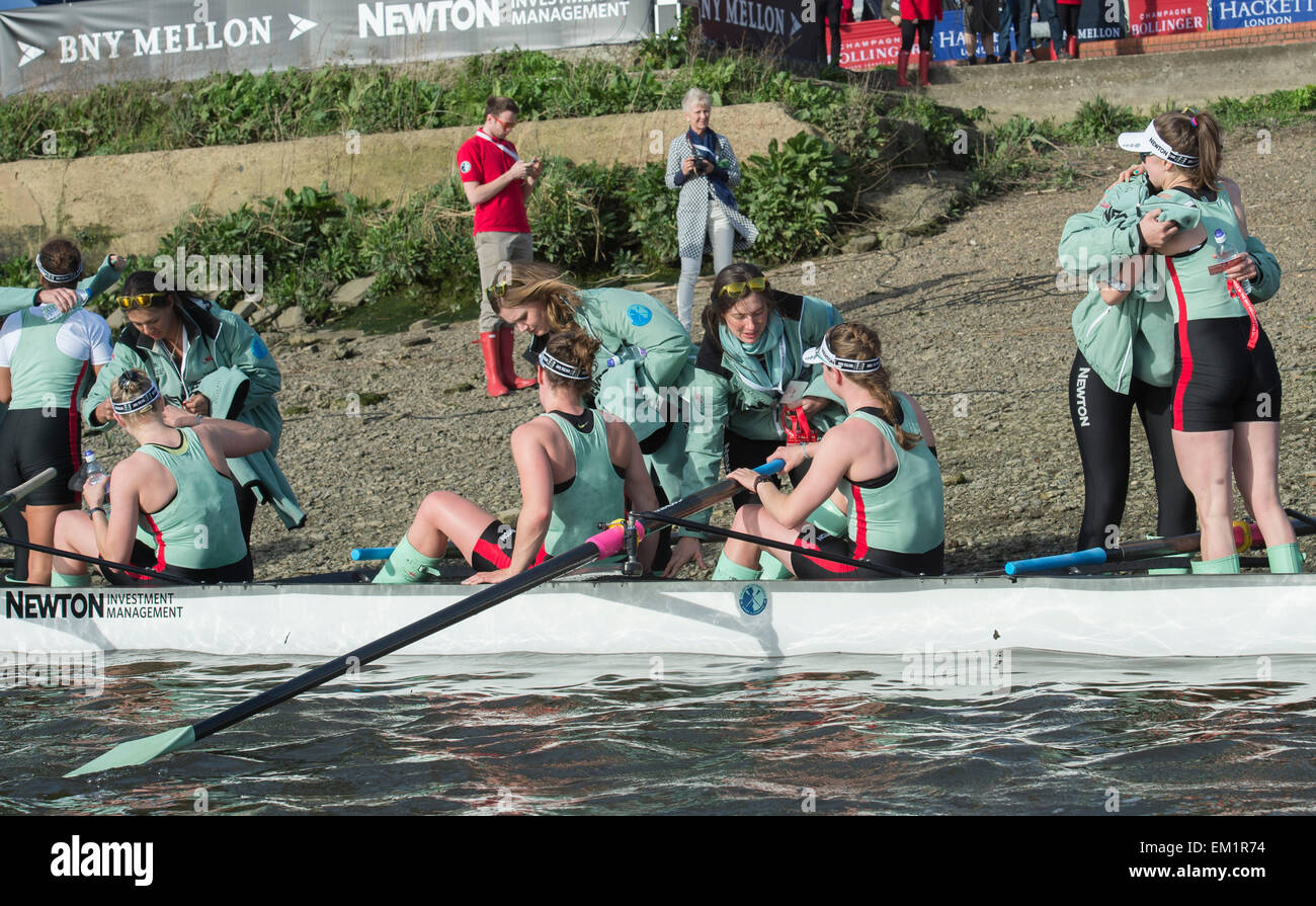 11.04.2015. Oxford University Women's Boat Club (OUWBC) [dark blue] and