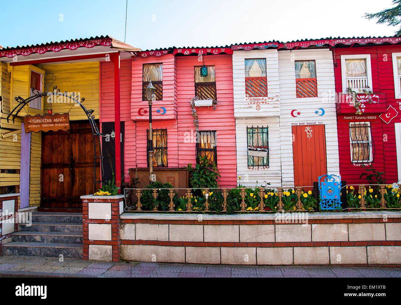 Colorful houses in Sultanahmet, istanbul Stock Photo Alamy