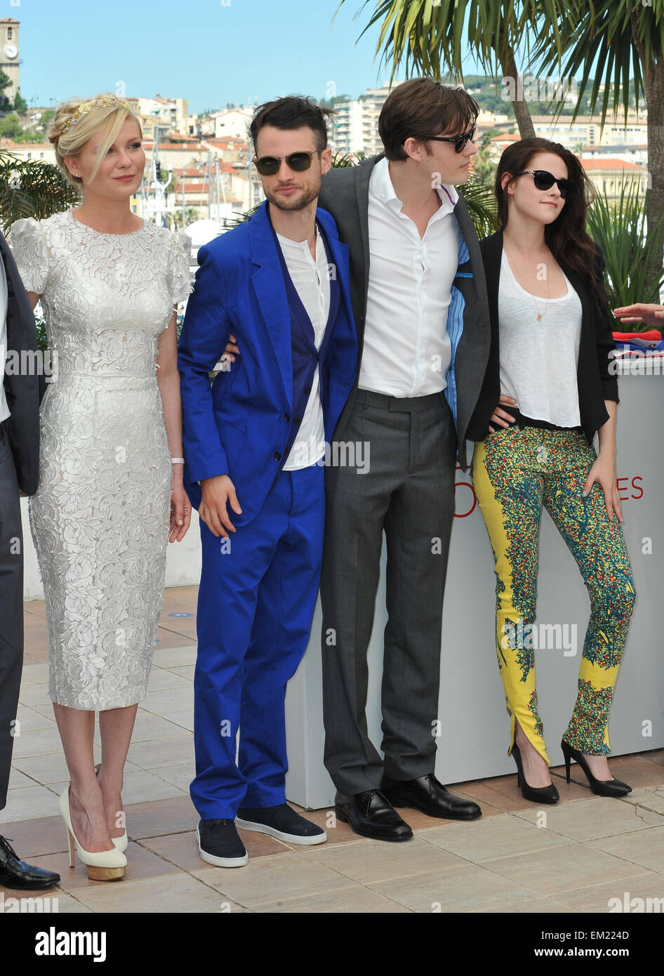 CANNES, FRANCE - MAY 23, 2012: LtoR: Kirsten Dunst, Tom Sturridge, Sam Riley & Kristen Stewart at the photocall for their new movie 'On The Road' in Cannes. May 23, 2012 Cannes, France Stock Photo