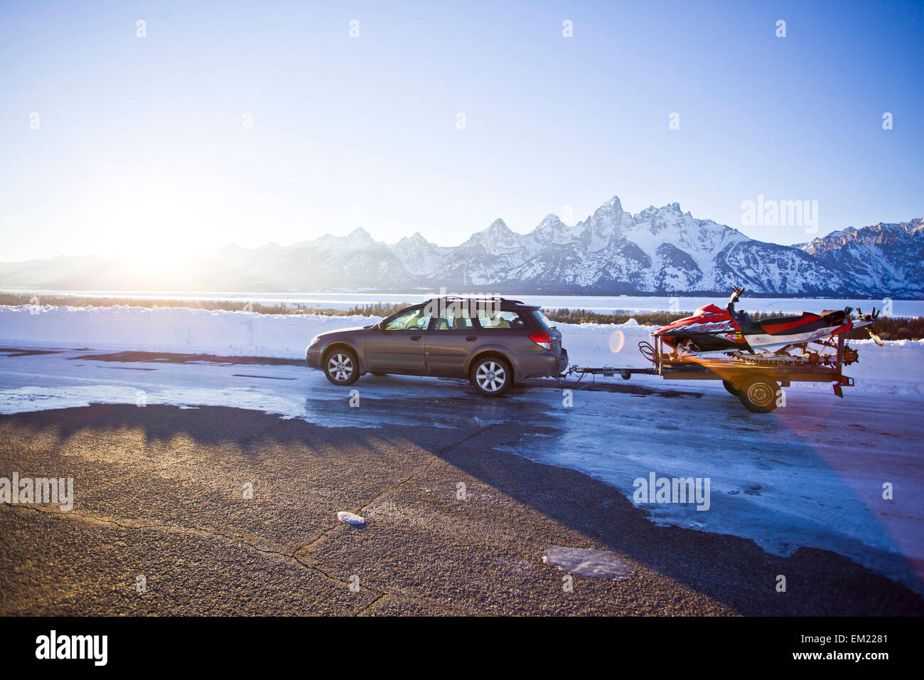 Station Wagon Towing Snowmobile Stock Photo Alamy