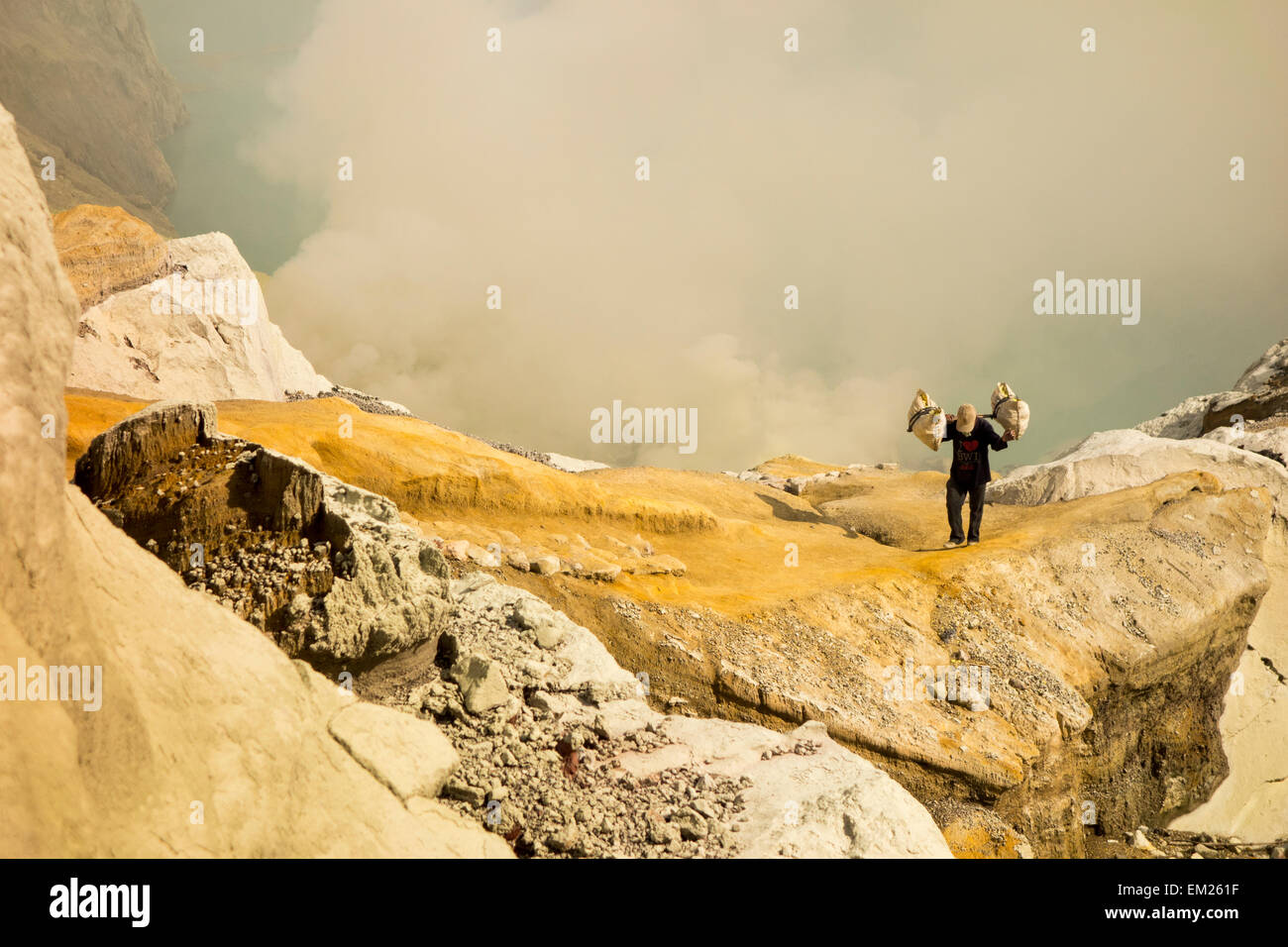 Kawah ijen volcano worker hi-res stock photography and images - Alamy
