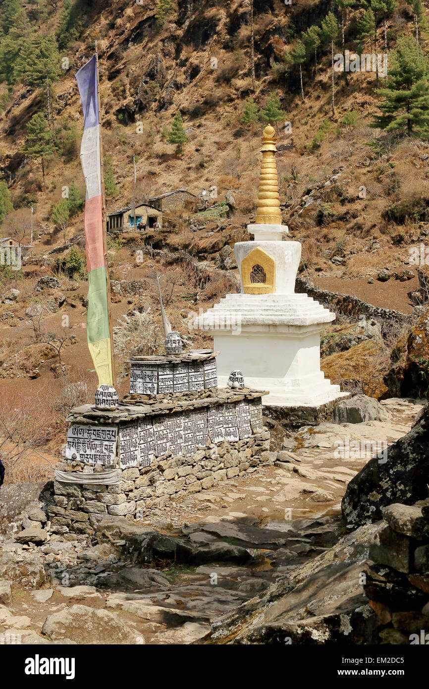 Buddhist stupa in Everest region, Nepal Stock Photo - Alamy