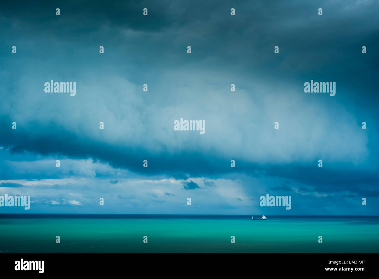 Ship stormy sea hi-res stock photography and images - Alamy
