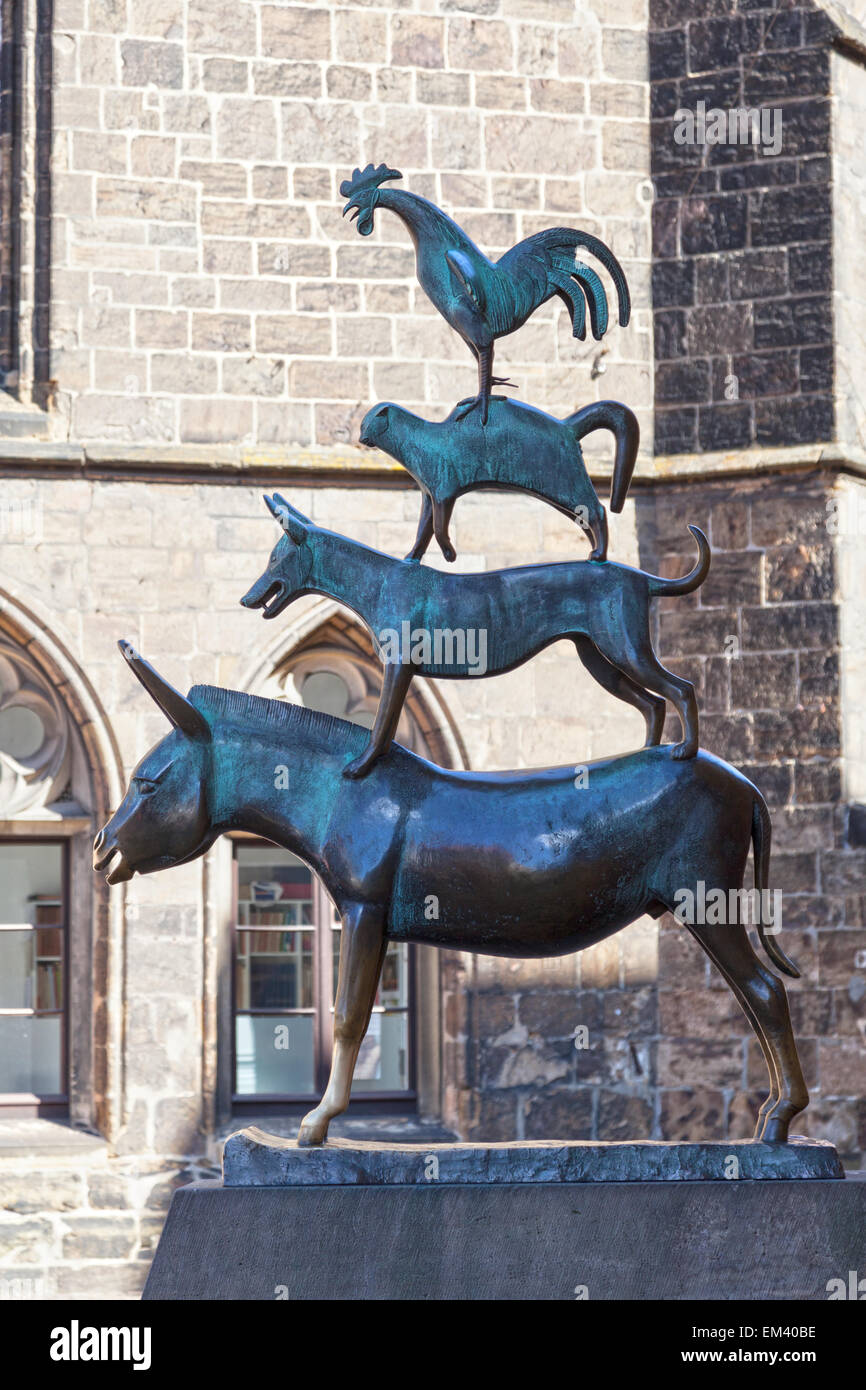 The Bremen Town Musicians Statue in Bremen, Germany Stock Photo Alamy