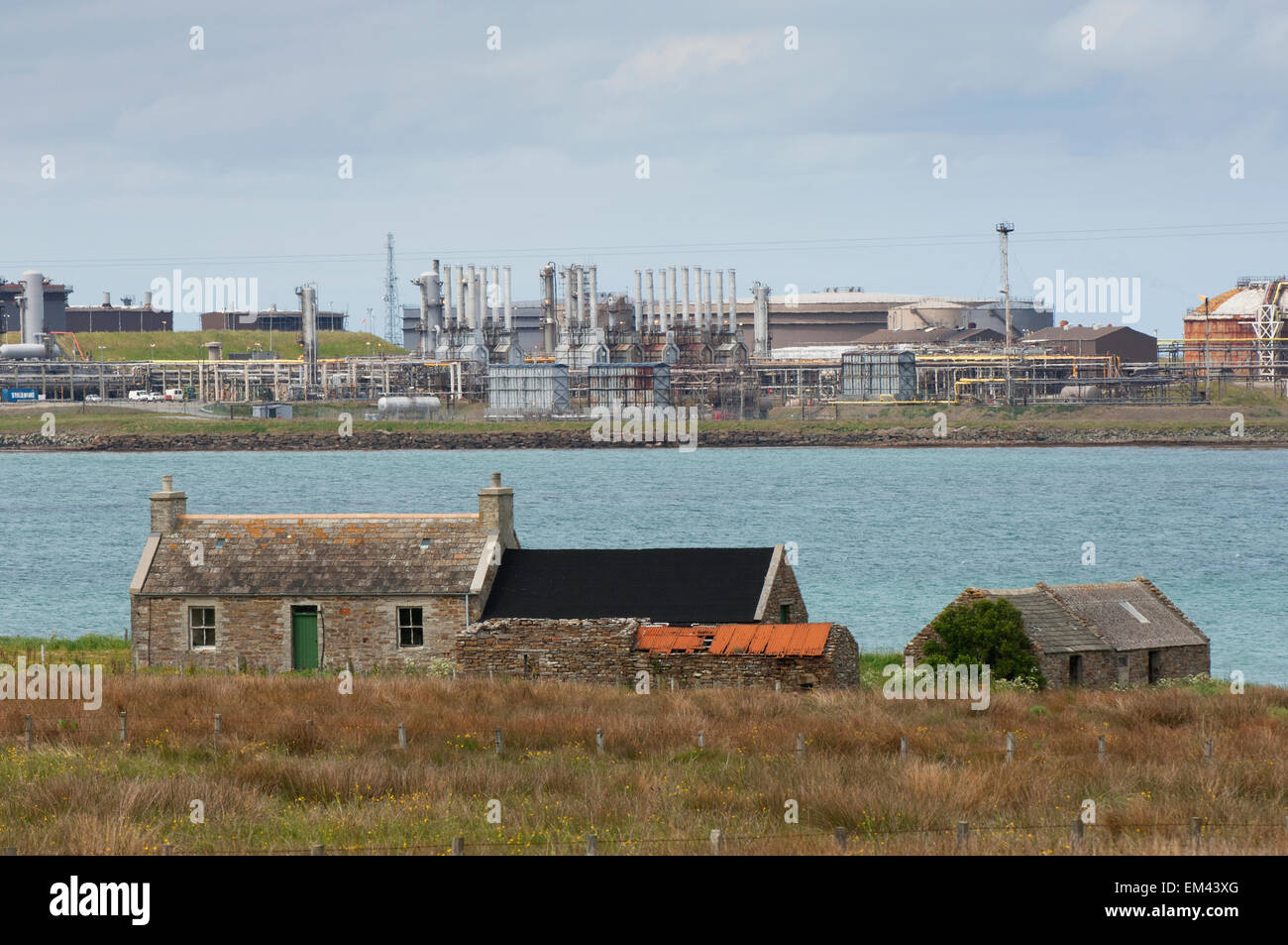 The Flotta Oil Terminal on the island of Flotta in the Orkney Islands, Scotland. Stock Photo