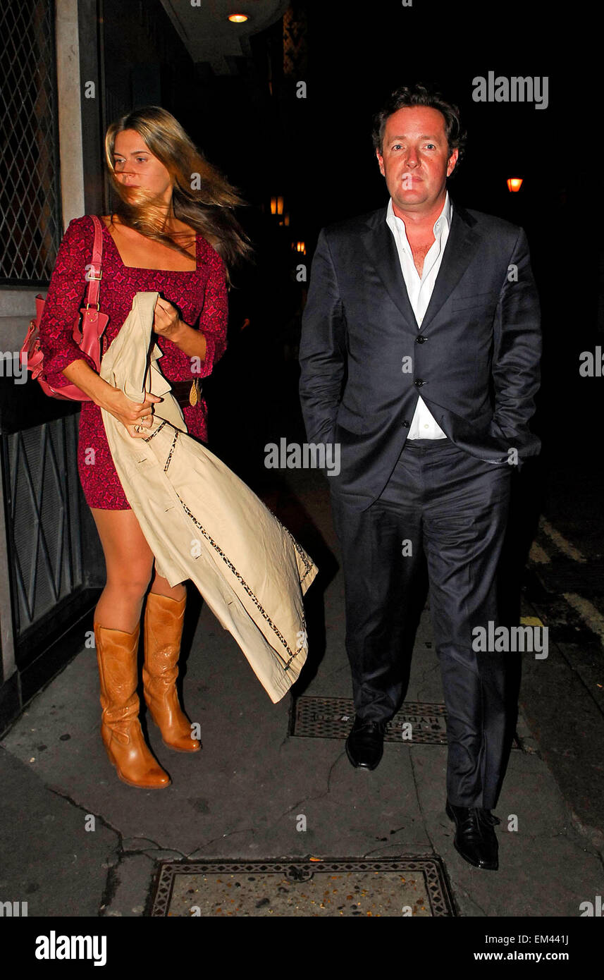 05 10 06 London Celebrities Leaving The Ivy Restaurant In Soho London Uk Stock Photo Alamy