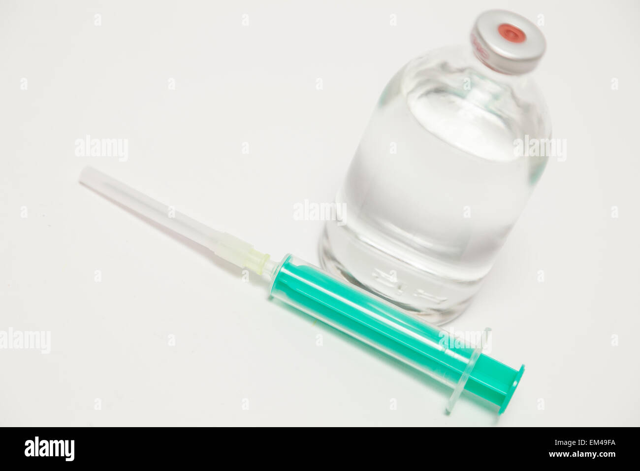 Syringe and ampoule Stock Photo Alamy