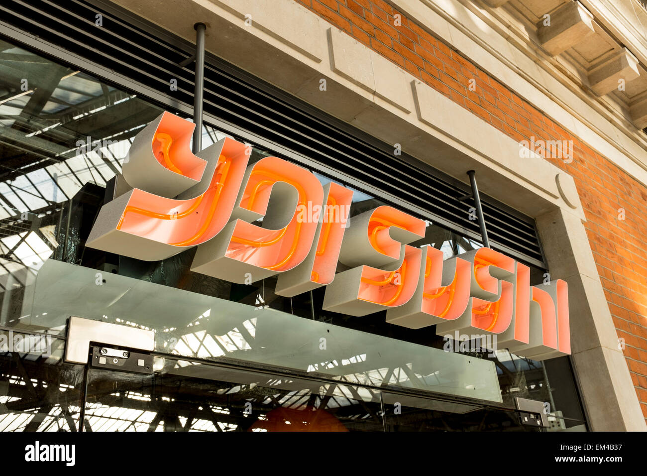 Yo! Sushi Japanese sushi restaurant at Waterloo Station in London, UK Stock Photo