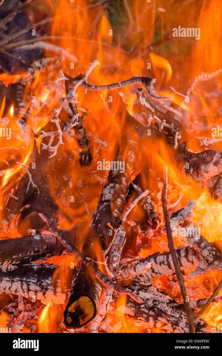 Bonfire Burning Rubbish in Garden Stock Photo Alamy