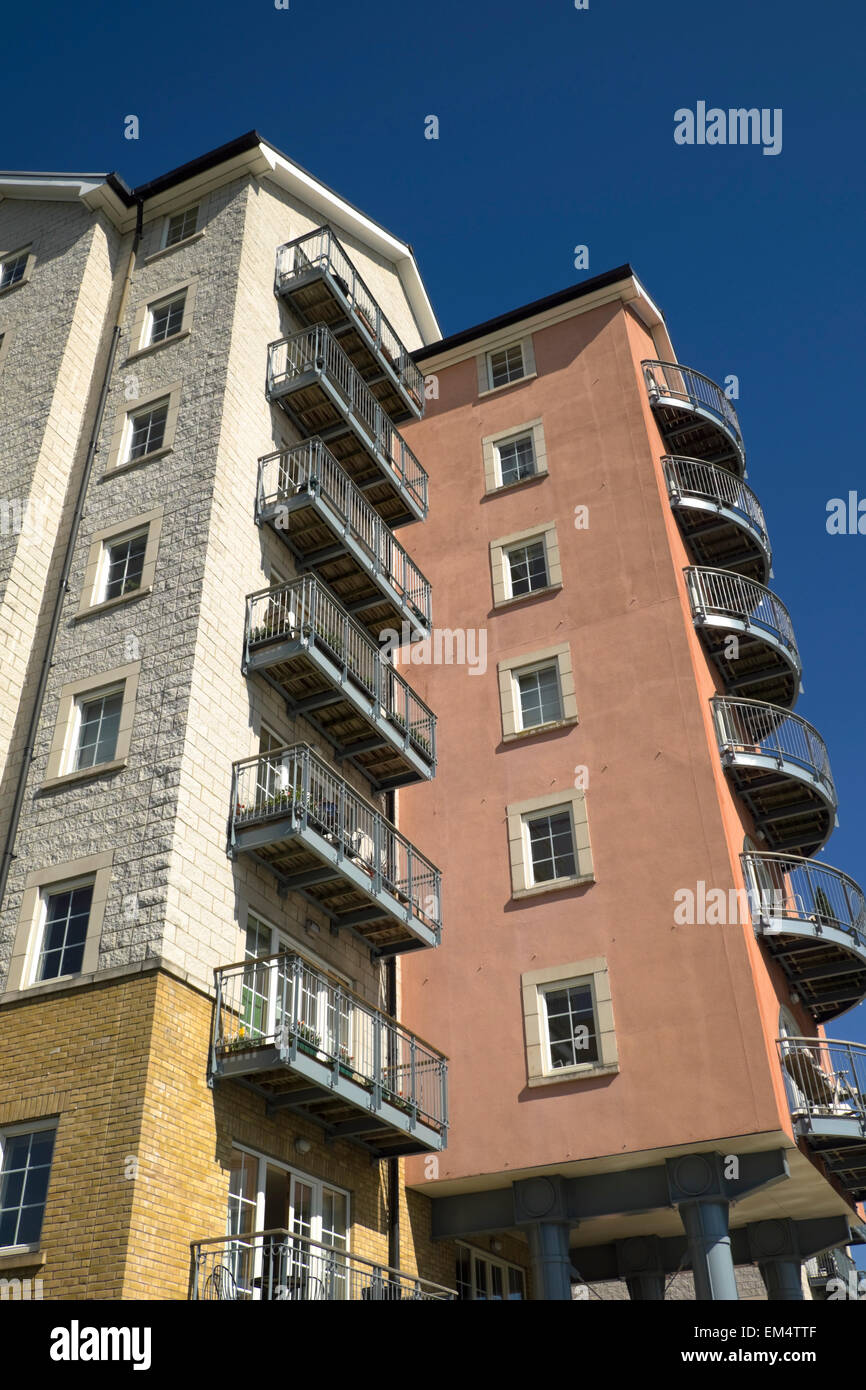 Portishead Marina Somerset England Waterside Apartments Stock Photo Alamy