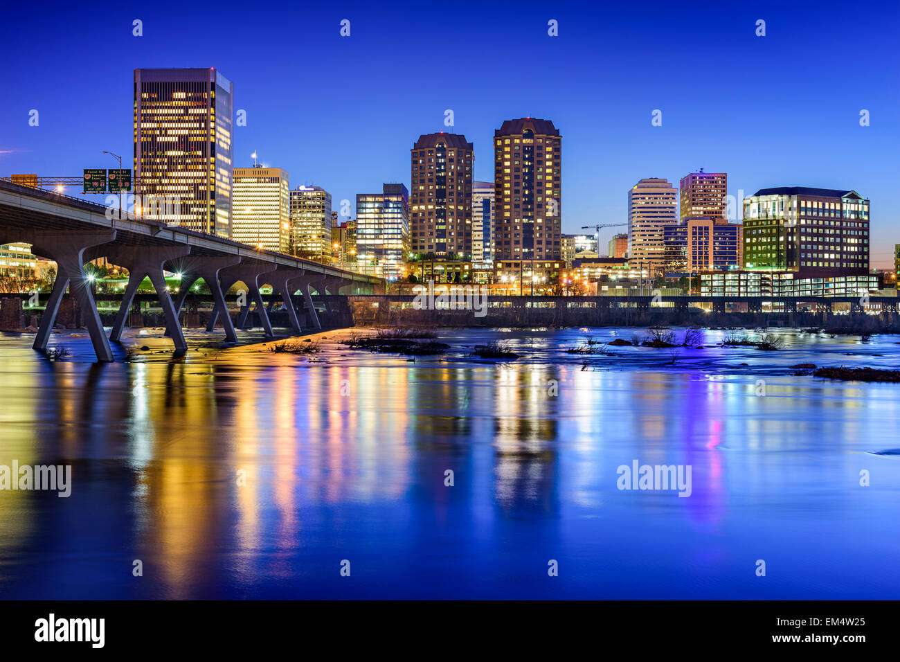 Richmond, Virginia, USA downtown skyline on the James River Stock Photo -  Alamy