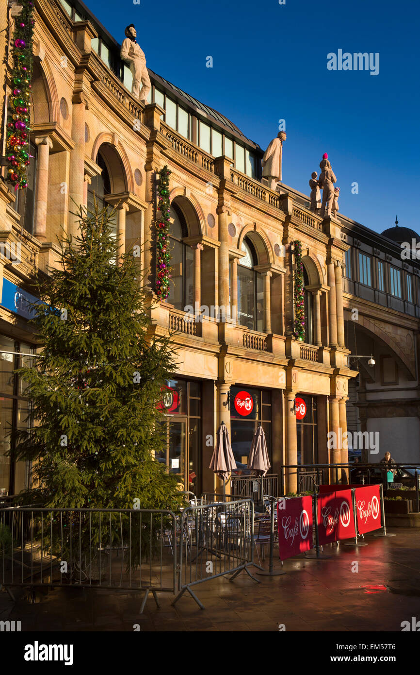 UK, England, Yorkshire, Harrogate, Christmas tree outside Victoria Centre Stock Photo