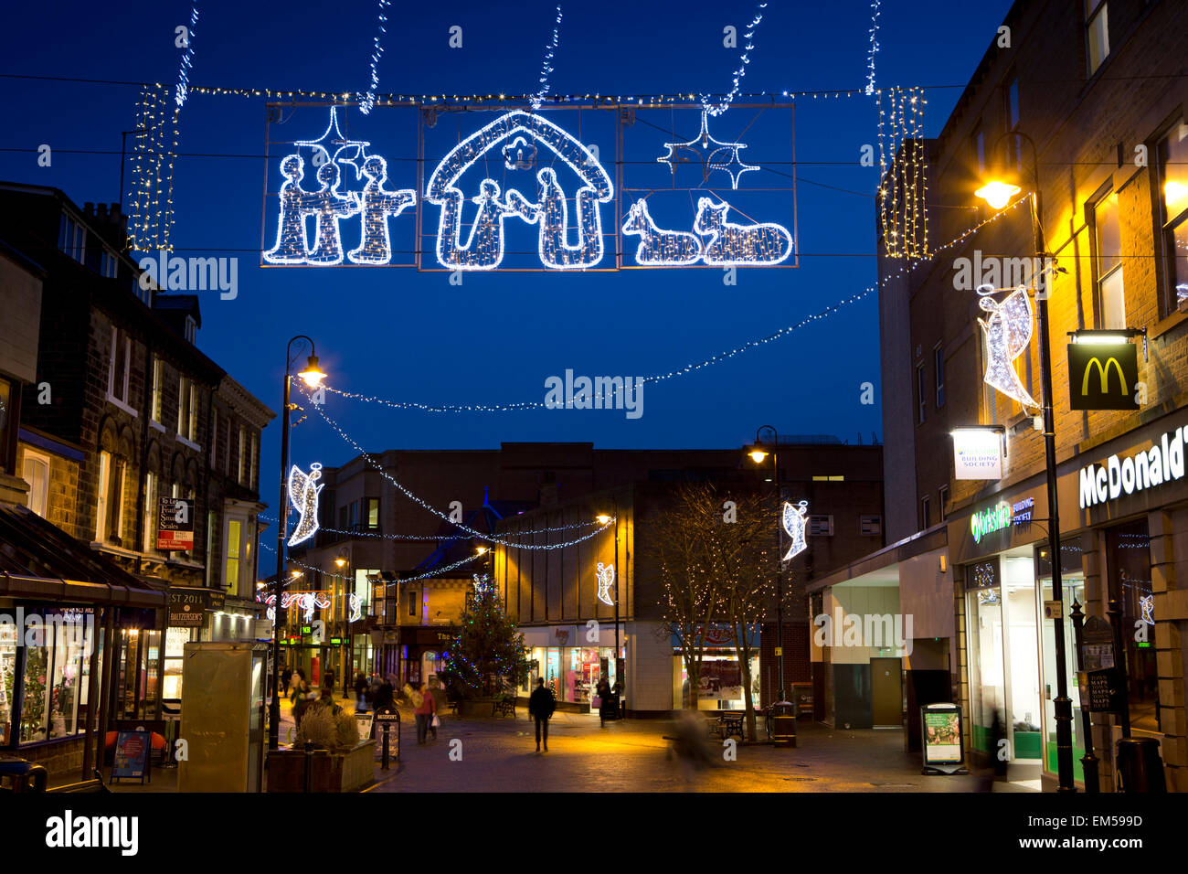 UK, England, Yorkshire, Harrogate at Christmas, Oxford Street illuminations Stock Photo