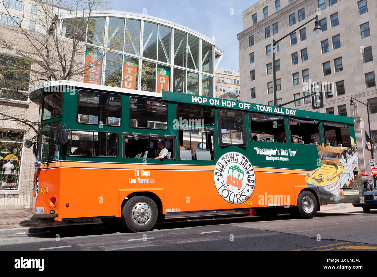 Washington Dc Tour Bus >> Old Town Trolley Sightseeing Tour Bus Washington Dc Usa Stock Washington Dc Tour Bus >> Old Town Trolley Sightseeing Tour Bus Washington Dc Usa Stock