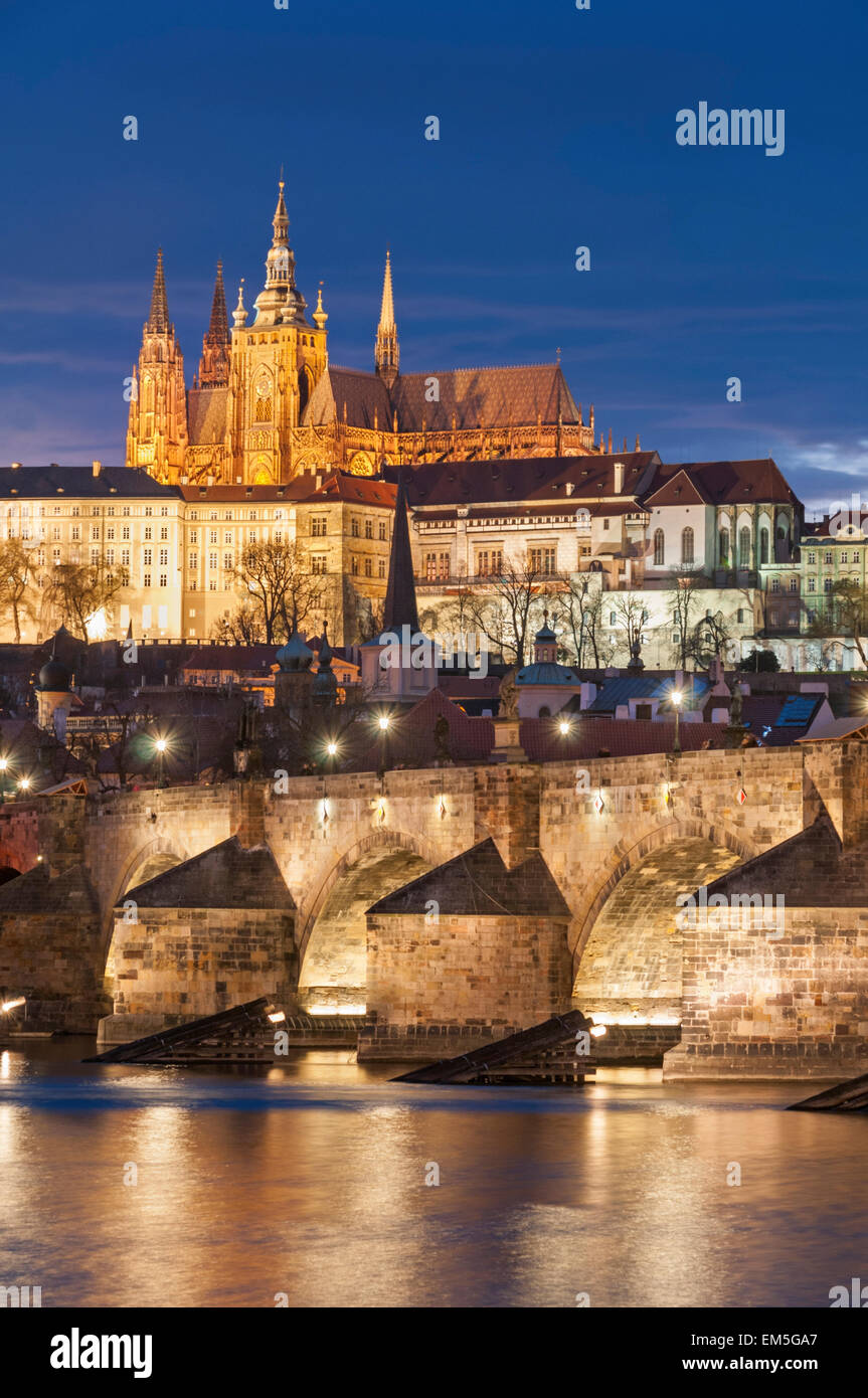 St Vitus Cathedral and Charles Bridge River Vltava Prague, Czech Republic Stock Photo