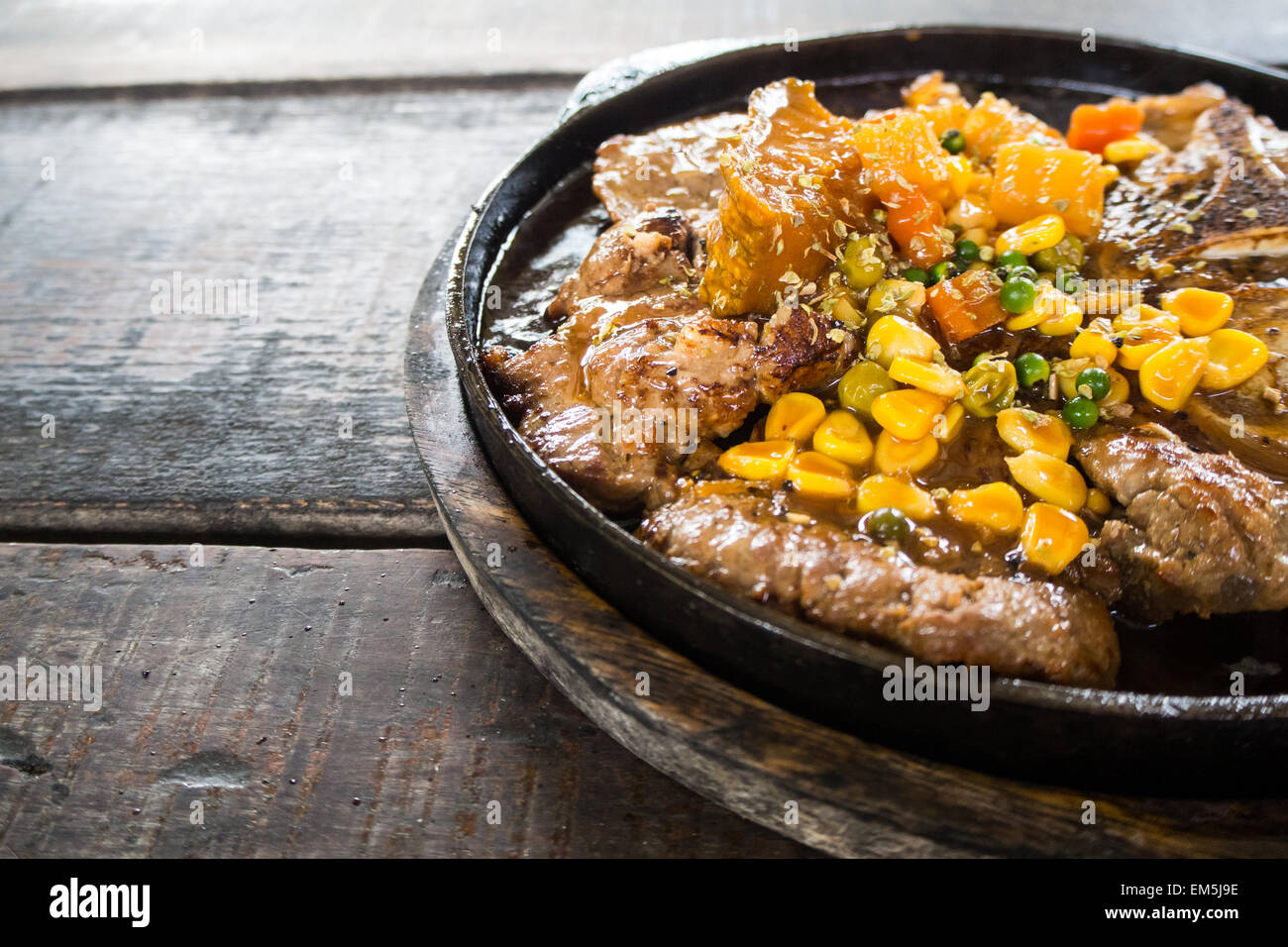T bone steak bbq hi-res stock photography and images - Alamy