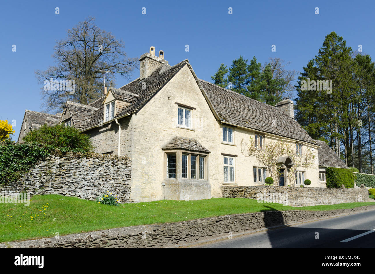 Pretty Cotswold house in the village of Barnsley near Cirencester Stock Photo