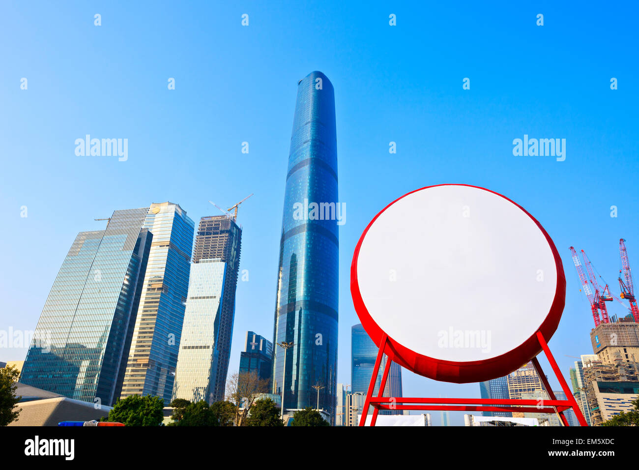 Guangzhou shopping mall hi-res stock photography and images - Alamy