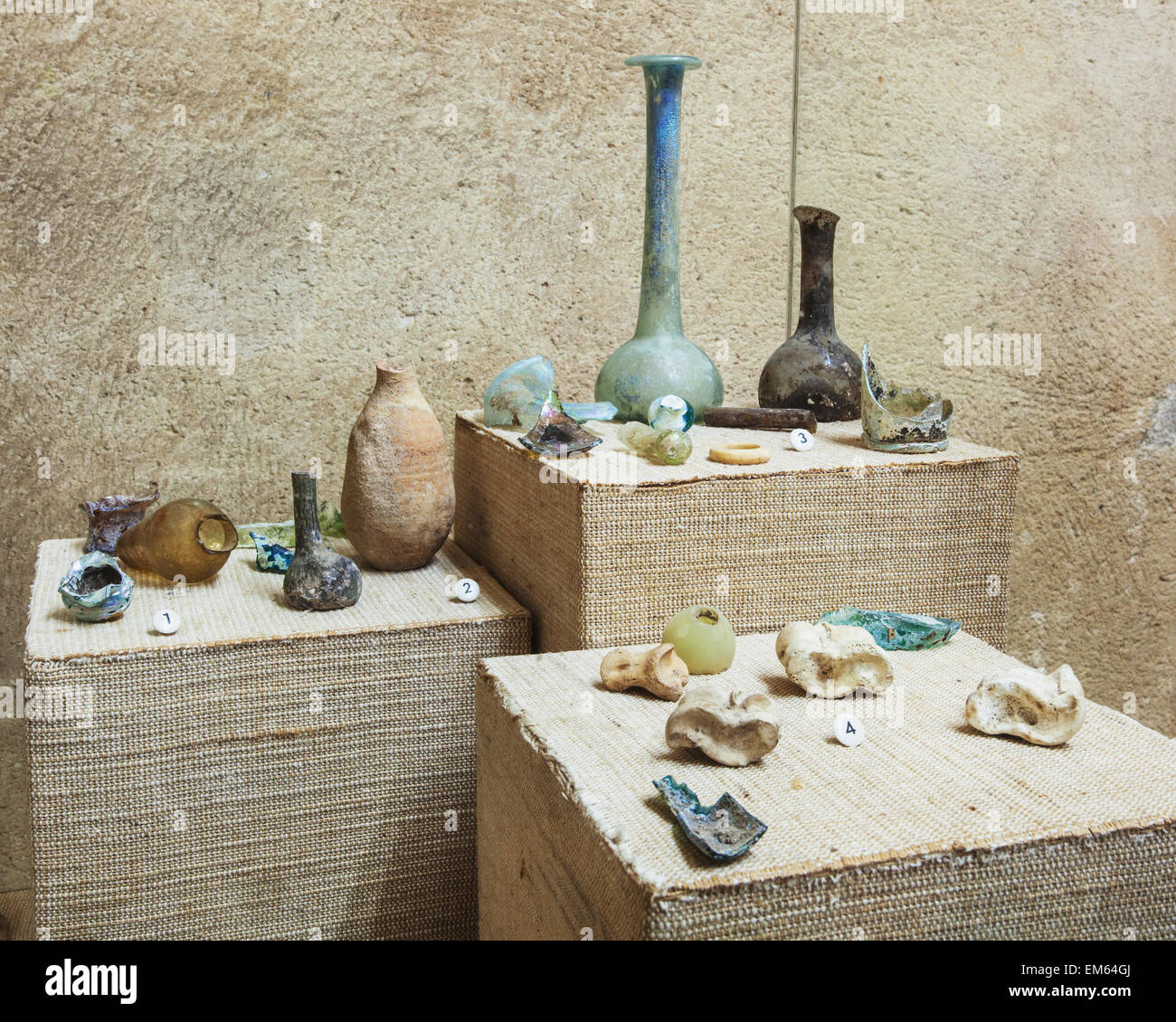 Israel ancient pottery hires stock photography and images Alamy