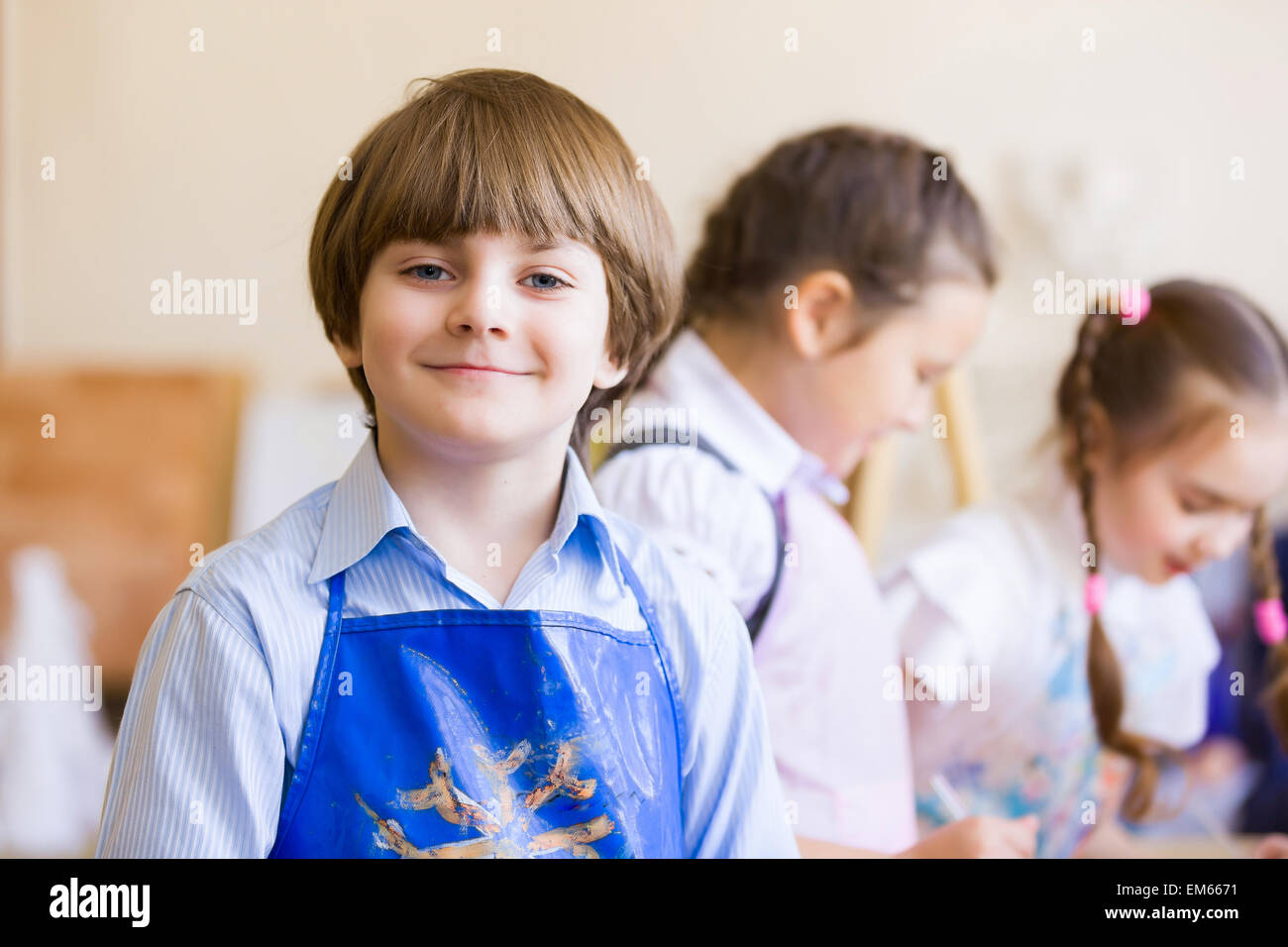 Children drawing and painting Stock Photo - Alamy