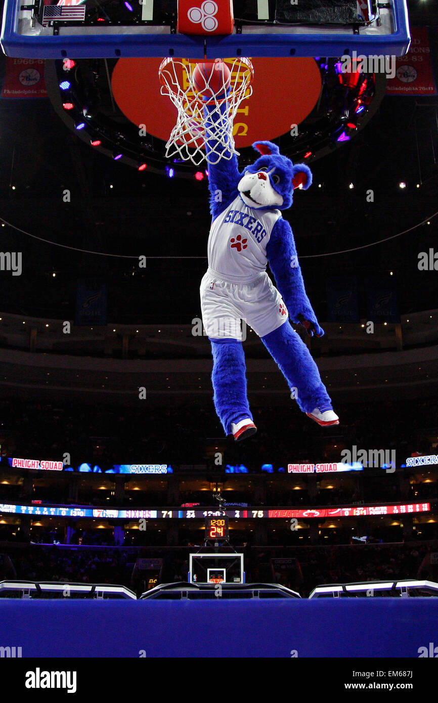 858 Philadelphia 76ers Mascot Stock Photos, High-Res Pictures, and