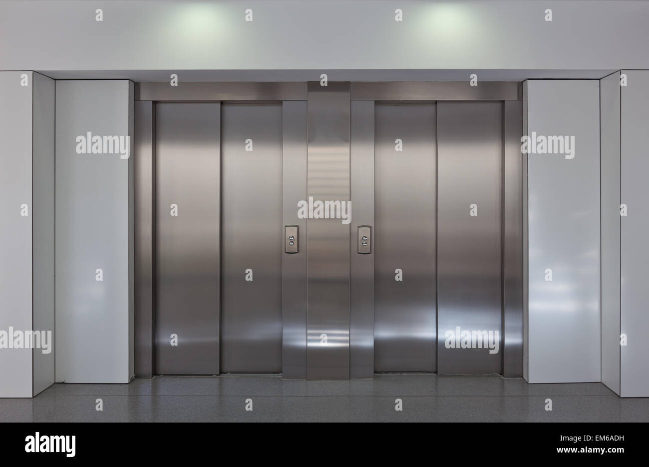 Elevator door close button hires stock photography and images Alamy