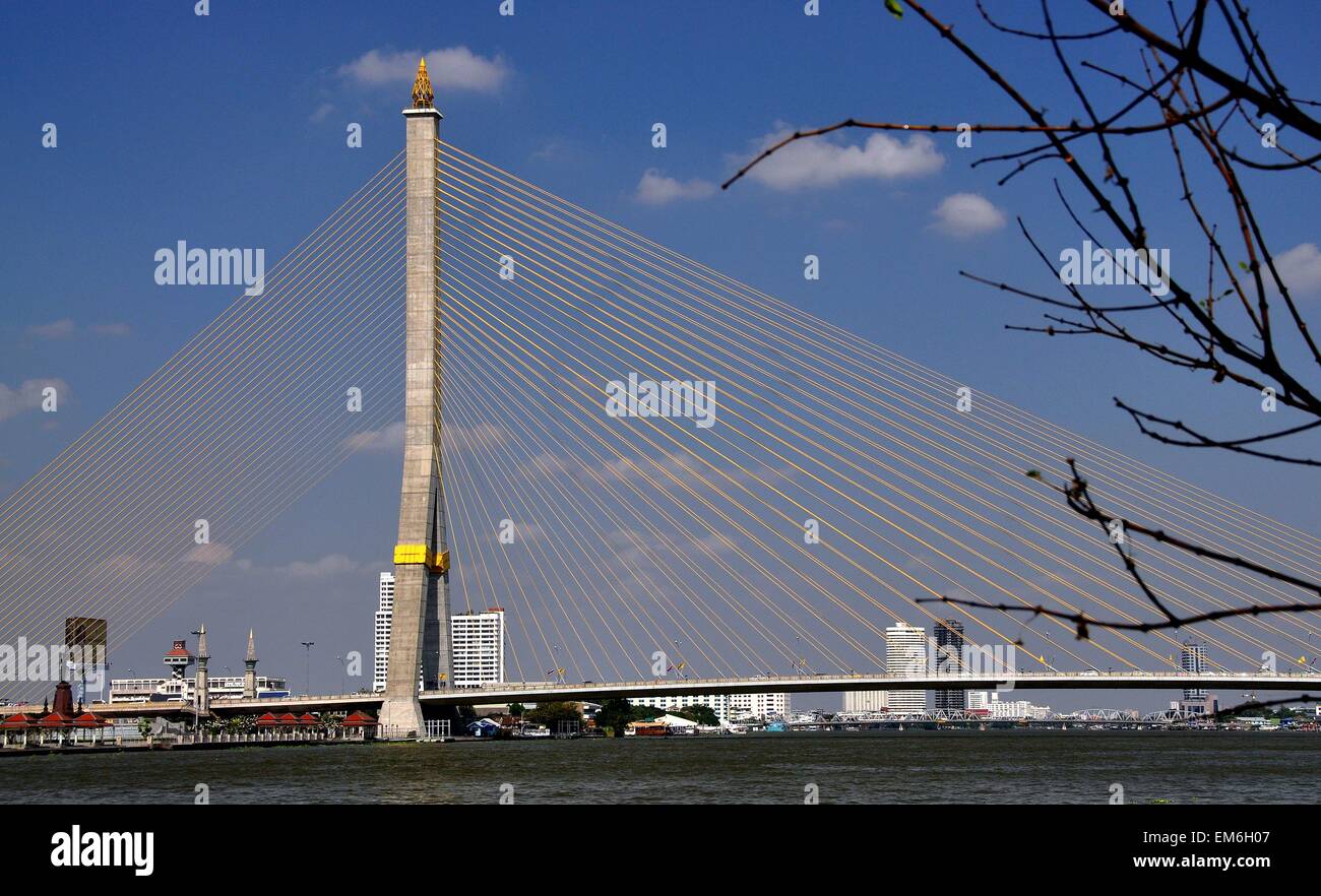 Bangok Thailand The Modern King Rama Viii Suspension Bridge Over Stock Photo Alamy Bangok Thailand The Modern King Rama Viii Suspension Bridge Over Stock Photo Alamy