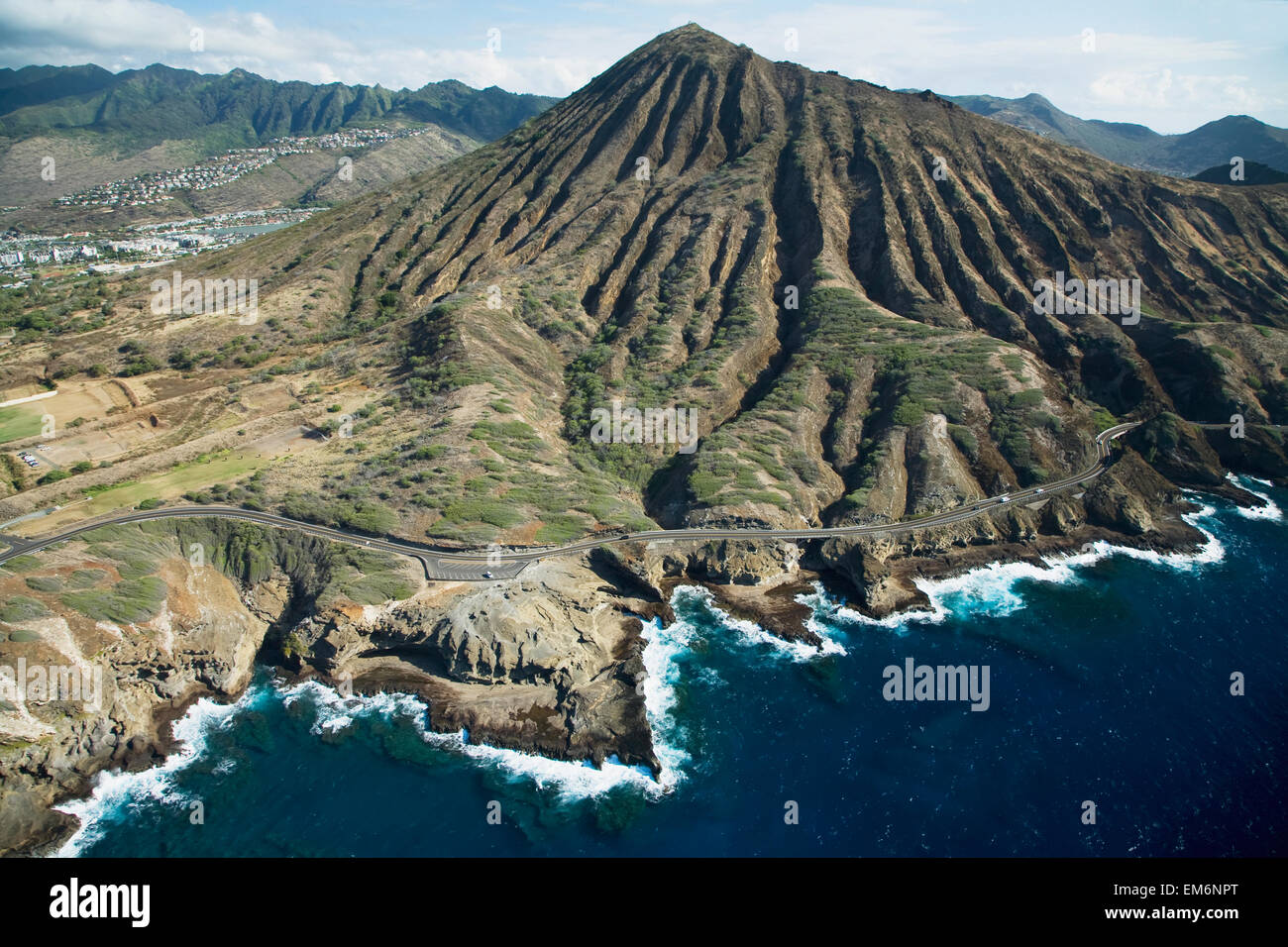 Aerial view of waikiki shoreline hi-res stock photography and images ...