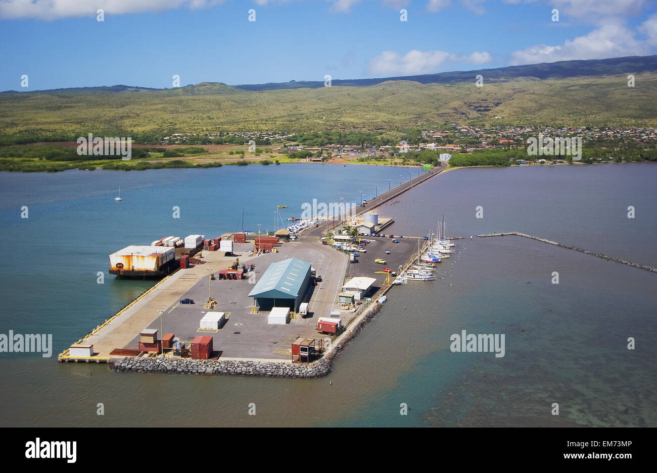 USA, Hawaii Islands, Molokai, Commercial wharf and pier; Kaunakakai ...