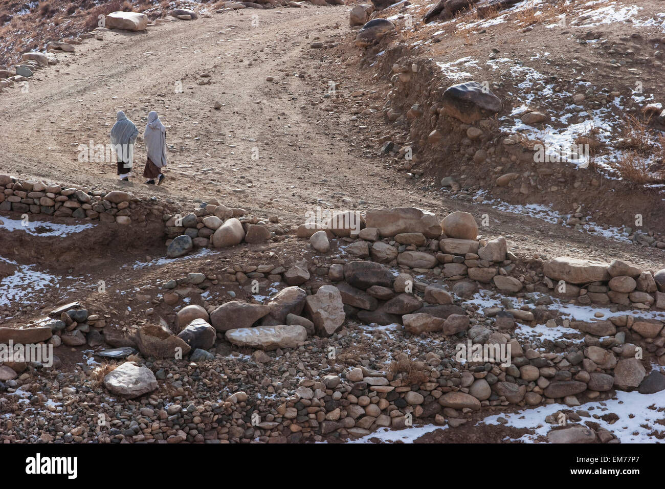 Afghan Women On A Road Near Kalu, Bamian Province, Afghanistan Stock Photo