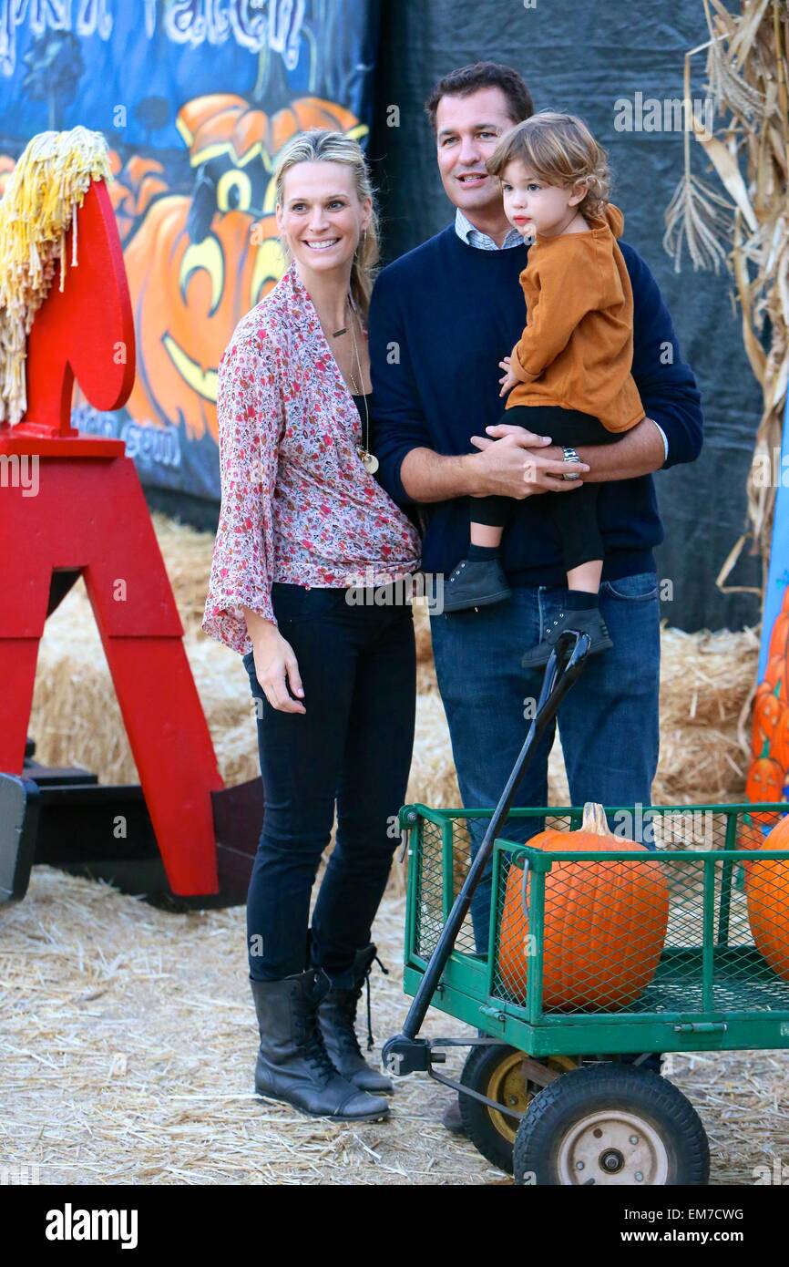 Molly Sims and husband Scott Stuber take their son, Brooks to Mr. Bones