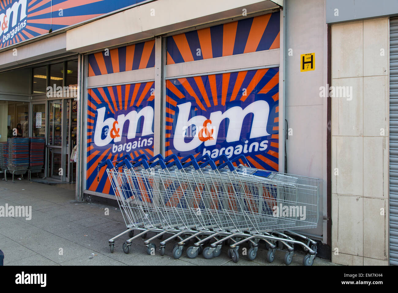 B and M B&M Bargain store, Ashton-under-Lyne, Lancashire, UK Stock Photo