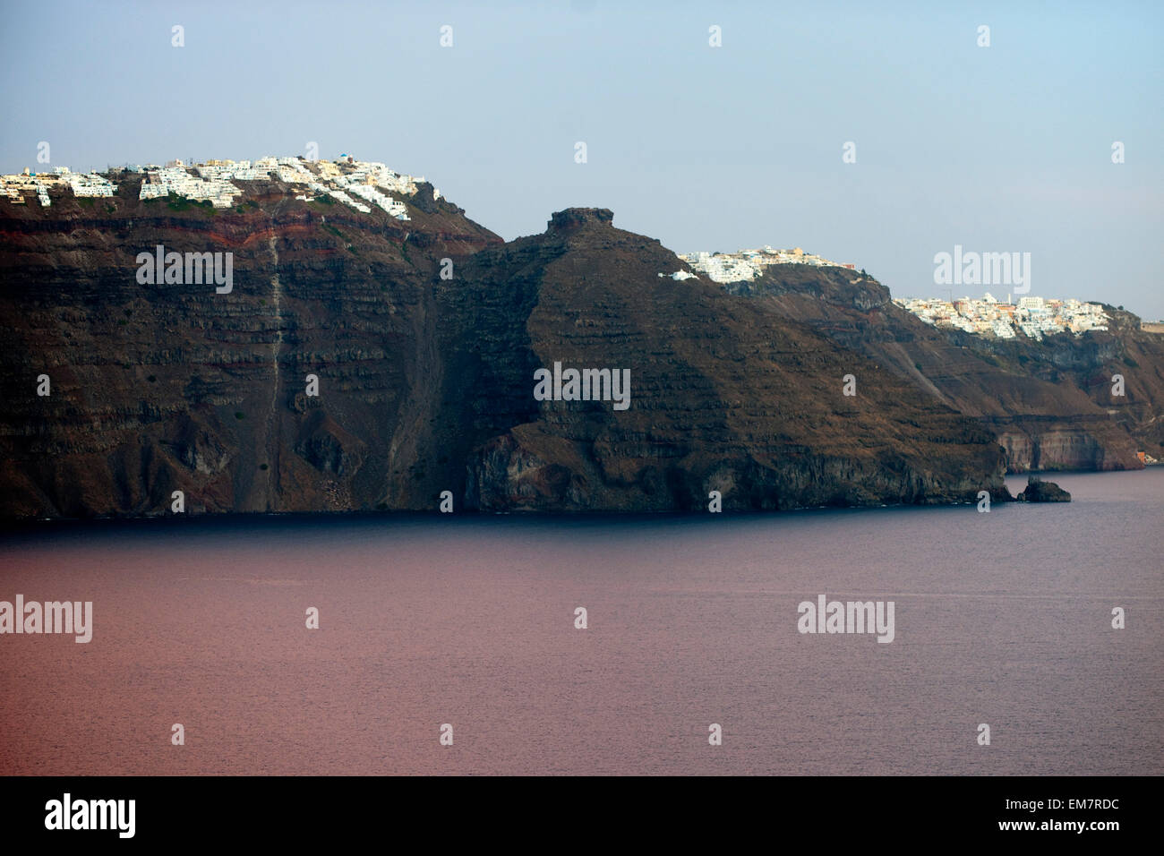 Griechenland, Kykladen, Santorini, Imerovigli, Skaros-Felsen, Firostefani und Fira, Stock Photo