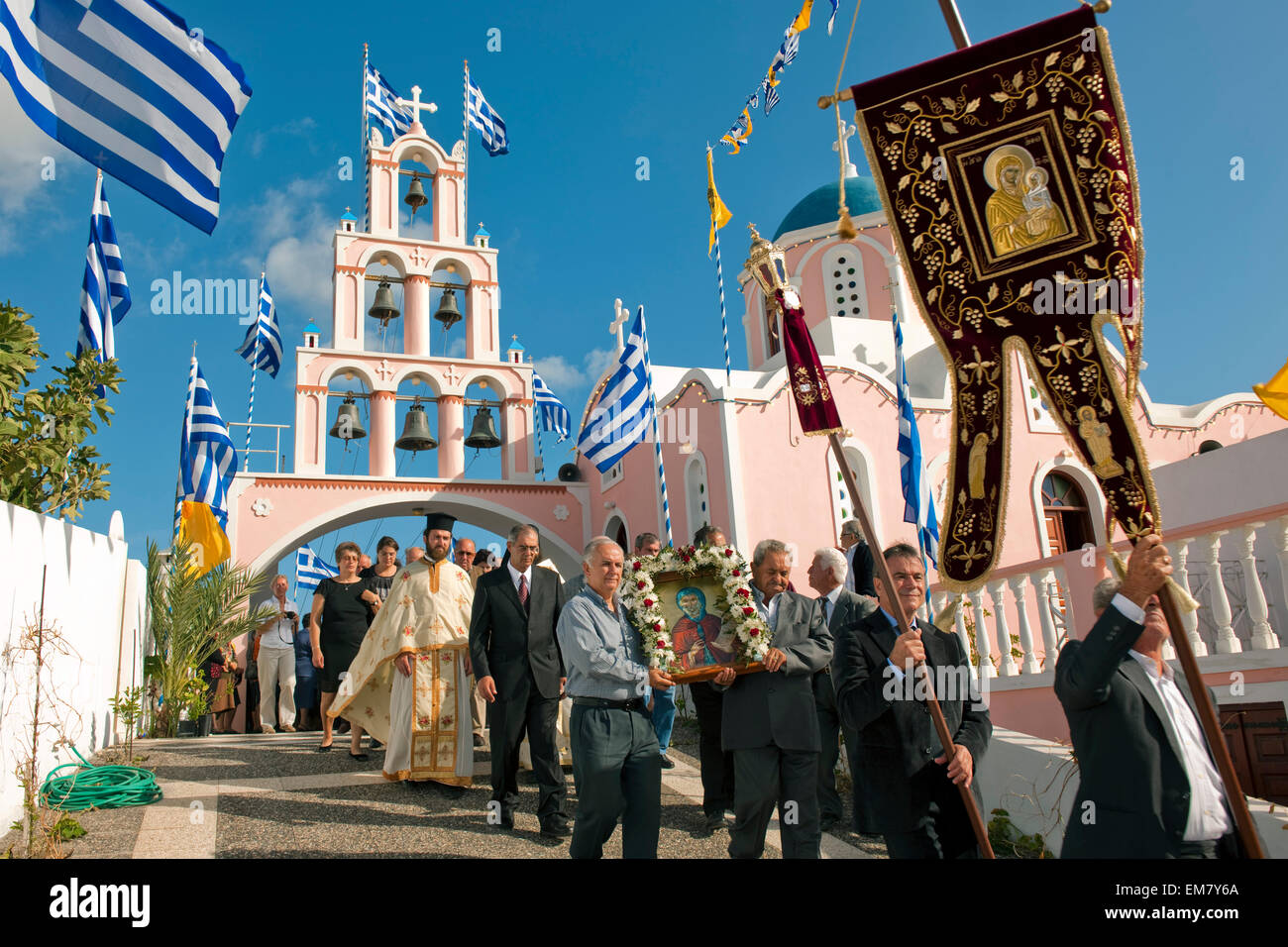 Griechenland, Kykladen, Santorini, Karterados, Kirche Agios Christodoulos, Kirchenfest Stock Photo