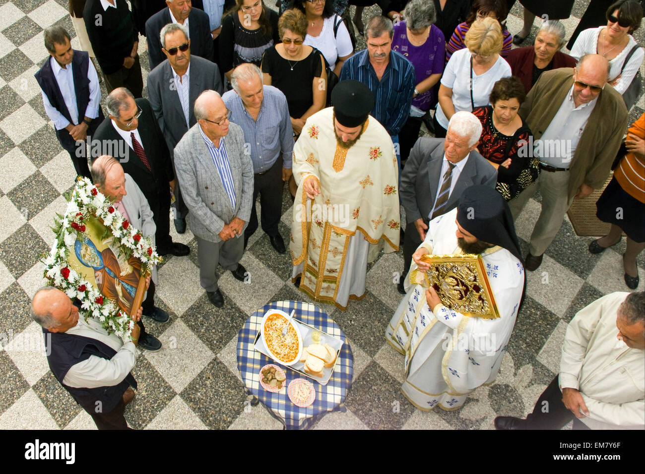 Griechenland, Kykladen, Santorini, Karterados, Kirche Agios Christodoulos, Kirchenfest Stock Photo