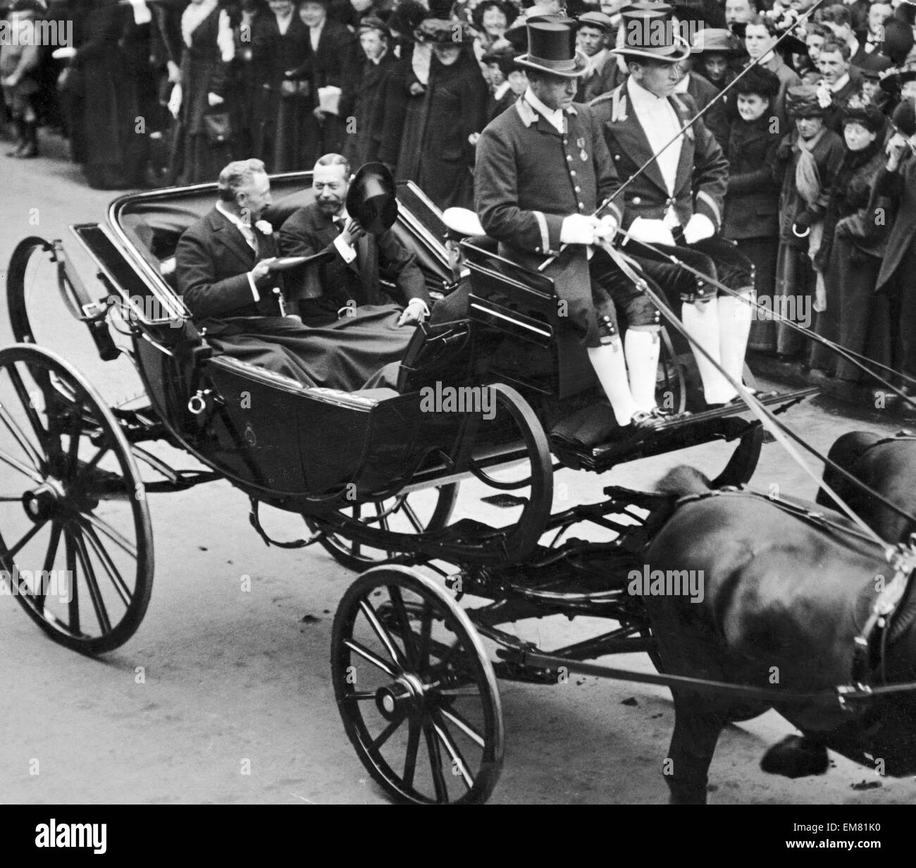 King George V seen here with Kaiser Wilhelm II en-route to Buckingham Palace during the German Emperor's state visit to Britain. 16th May 1911 Stock Photo