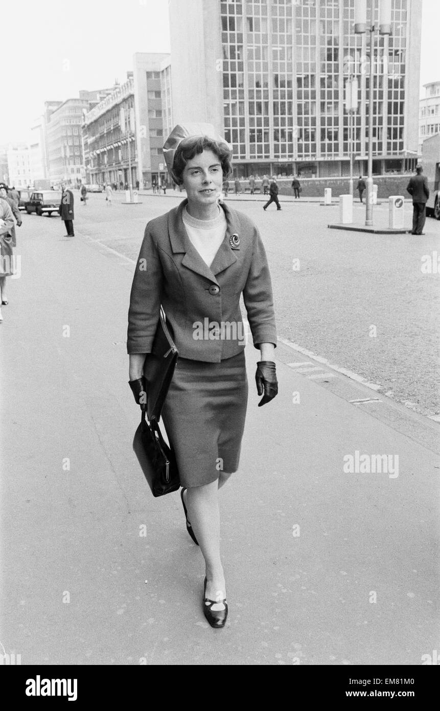 Margaret Pereira, Scotland Yard Forensics Expert, one of the UK leading experts in Blood Grouping, at the Old Bailey 17th May 1968. Margaret Pereira is a prosecution witness in the case of murder victim Claire Josephs who was found murdered, with a bread knife, at her home in Shortlands Kent 7th February 1968. Her killer Roger Payne was caught largely due to the detective work of Margaret Pereira, her evidence convinced the Old Bailey of Payne's guilt. This case was one of the earliest cases to be solved almost entirely by forensic science. Stock Photo