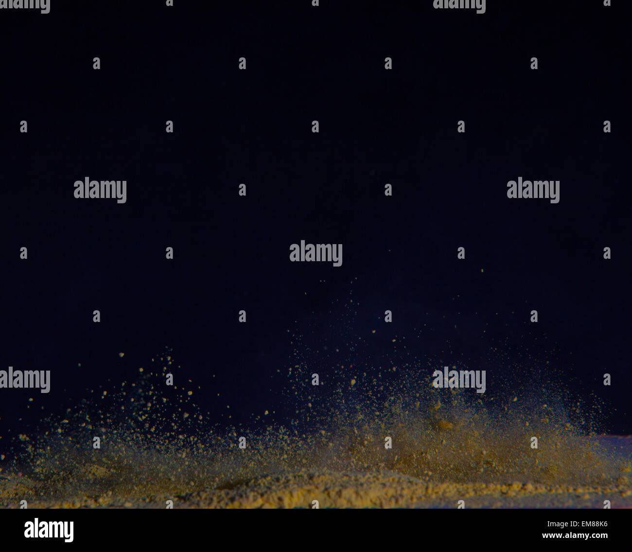 Explosions hi-res stock photography and images - Alamy