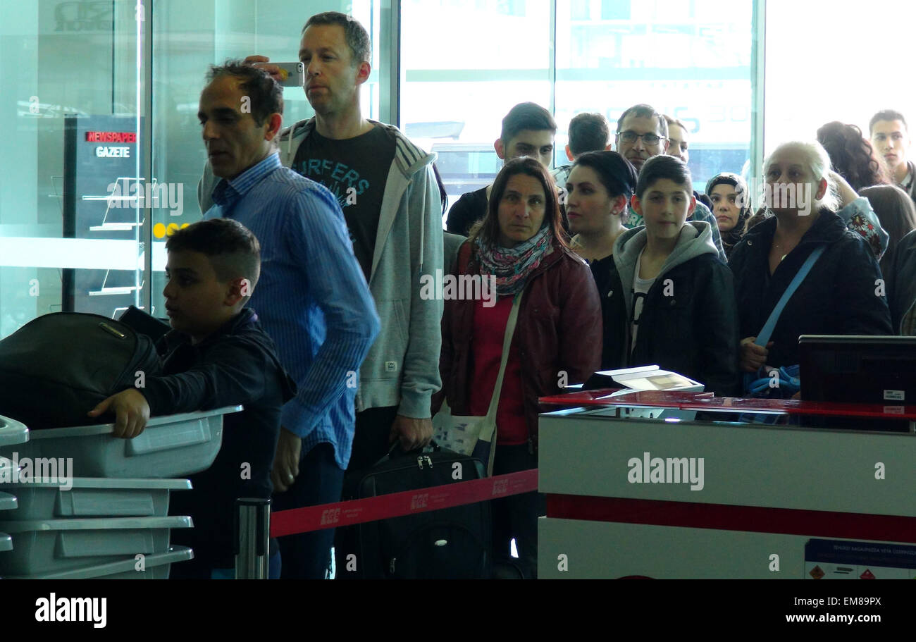 Istanbul, Turkey. 17th Apr, 2015. Passengers line up for security check at Istanbul Ataturk Airport in Istanbul, Turkey, April 17, 2015. A Turkish Airlines plane bound for Switzerland returned to Istanbul on Friday after a bomb threat, local Daily Sabah reported. This is the third time that Turkish Airlines flights have to take emergency measures against bomb threats in less than a month. (Xinhua/Cihan) Credit:  Xinhua/Alamy Live News Stock Photo