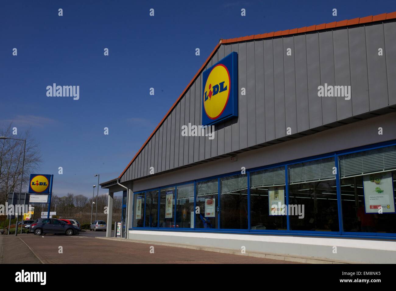 Lidl store front hi-res stock photography and images - Alamy