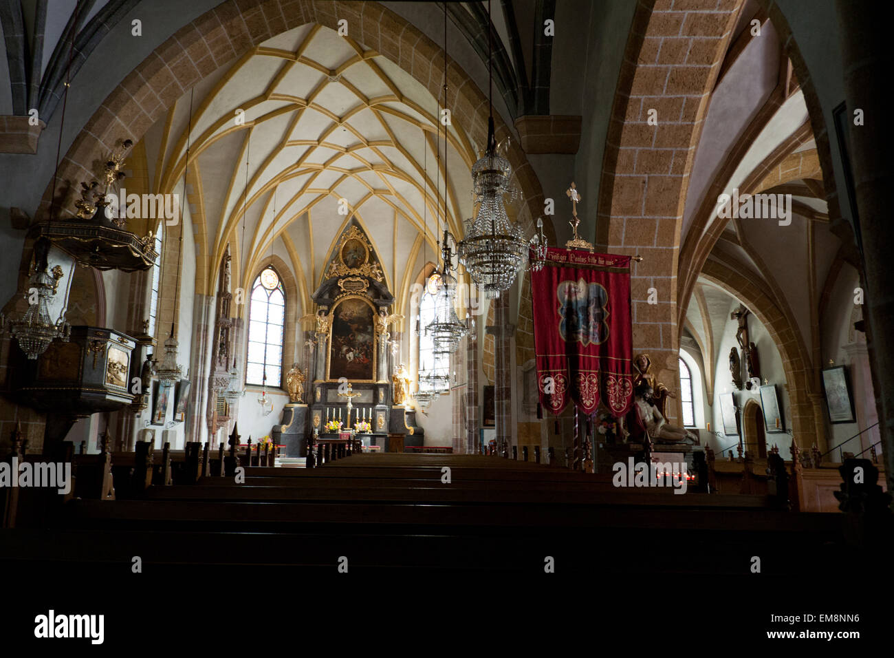 Innenraum der Kirche St. Paul mit Kreuzrippengewölbe, Bad Aussee, Styria, Salzkammergut, Austria Stock Photo